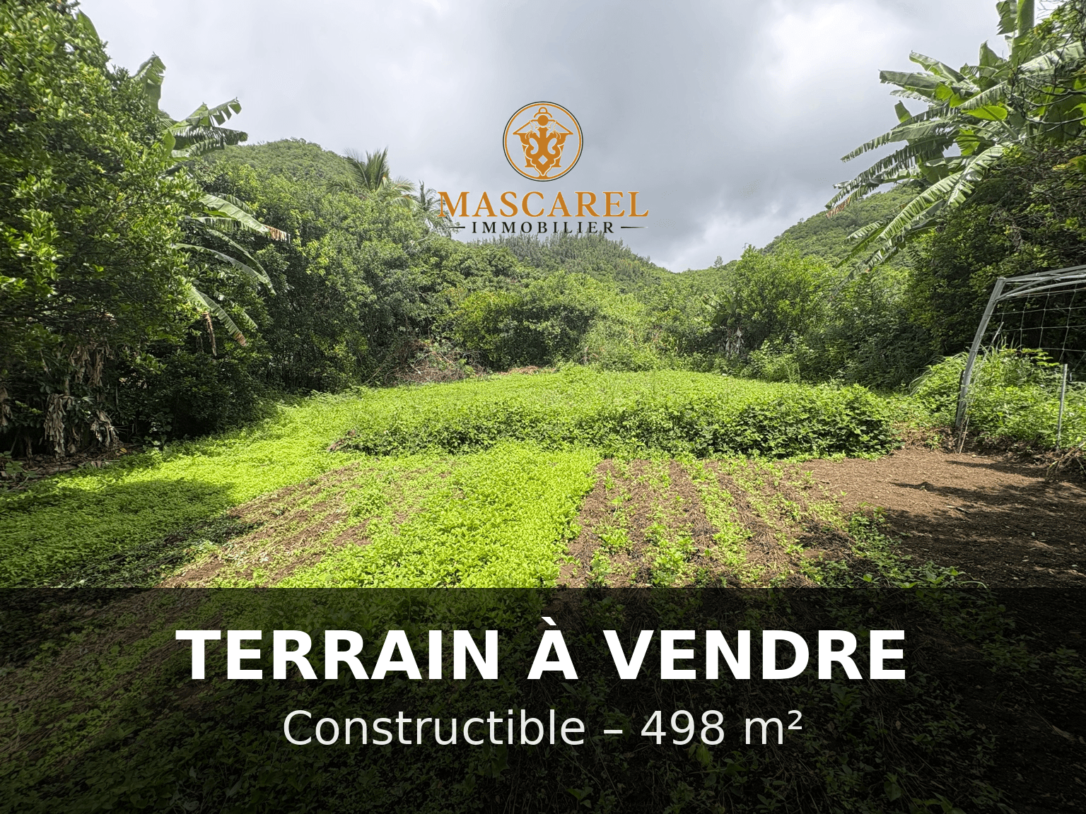 Beau terrain plat constructible